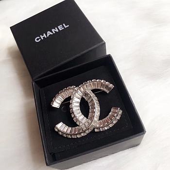 Kitlife Chanel Square Diamond Double C Brooch 