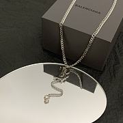 Kitlife Balenciaga B Logo Necklace - 2