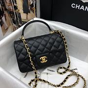 Kitlife Chanel Classic Black Embossed Calfskin Hand-held Wrists  – 20x14x7 cm - 1