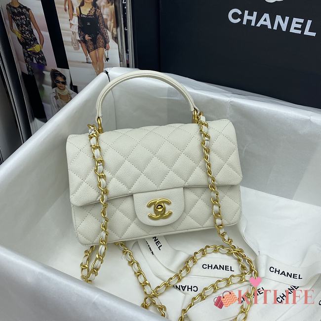 Kitlife Chanel Classic White Embossed Calfskin Hand-held Wrists  – 20x14x7 cm - 1
