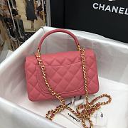 Kitlife Chanel Classic Pink Embossed Calfskin Hand-held Wrists  – 20x14x7 cm - 5
