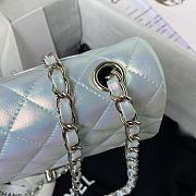 Kitlife Chanel Iridescent Flap Bag Pearlescent Light Blue  – 20cm - 4