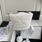 Kitlife Chanel Diamond Wool Fur Bucket Bag White – AS2257 – 16x18x12cm - 6