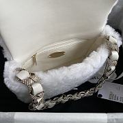 Kitlife Chanel Diamond Wool Fur Flap Bag White – AS2240 – 1.5x21.5x6.5 cm - 5