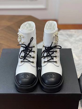 Kitlife Chanel Quilted CC Lace Up Boots White | Size 35 - 40