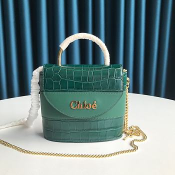 Kitlife Chloe Aby Lock Chain Bag In Embossed Crocodile Effect On Calfskin & Smooth Calfskin Green – 6035 MML02 - 16.5x7x15.5  cm