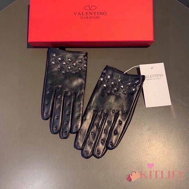 Kitlife Valentino Gloves Garavani Rockstub Sheepskin Leather 01 - 1