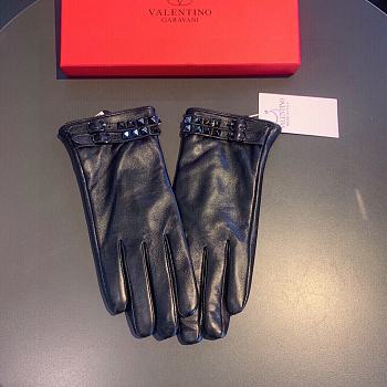 Kitlife Valentino Gloves Garavani Rockstub Sheepskin Leather 03