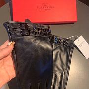 Kitlife Valentino Gloves Garavani Rockstub Sheepskin Leather 03 - 4