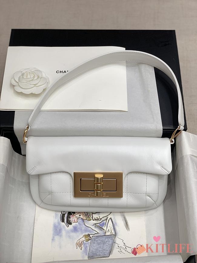 Kitlife Chanel Underarm Bag Medium Bag White – 27x14x5 cm - 1