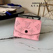 Kitlife Louis Vuitton Pink Iris Mahina XS Wallet - M69033 - 9.8 x 7.8 x 1.0 cm - 1