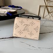 Kitlife Louis Vuitton Beige Iris Mahina XS Wallet - M69033 - 9.8 x 7.8 x 1.0 cm - 6