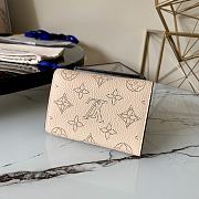 Kitlife Louis Vuitton Beige Iris Mahina Compact Wallet - M64050 - 9.8 x 7.8 x 1.0 cm - 4