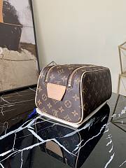 Kitlife Louis Vuitton DOPP KIT TOILET POUCH Monogram Canvas Brown - N40127 -26x16x13cm - 3