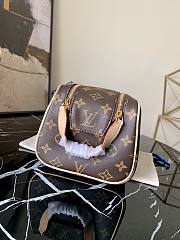 Kitlife Louis Vuitton DOPP KIT TOILET POUCH Monogram Canvas Brown - N40127 -26x16x13cm - 2
