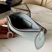 Kitlife Louis Vuitton Key Pouch Mahina Leather Vert Lagon BLue - M69508 - 13.8X9X1.5cm - 4