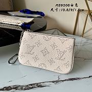 Kitlife Louis Vuitton Key Pouch Mahina Leather Cream White - M69508 - 13.8X9X1.5cm - 1