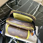 Kitlife Louis Vuitton CHRISTOPHER WEARABLE WALLET Fluorescent Yellow - M80793 -15 x 17 x 8 cm  - 4