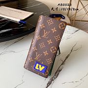 Kitlife Louis Vuitton Brazza Wallet Monogram canvas 3D rubber patches – M80523 - 10 x 19 x 2 cm - 1
