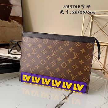 Kitlife Louis Vuitton POCHETTE VOYAGE Monogram 3D rubber patches – M80792 - 26x20x5cm