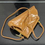 Kitlife Fendi First Small Beige Crocodile - 2217 -  26×9.5×18cm - 2