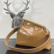 Kitlife Fendi First Medium Beige Crocodile - 2216 -  32.5x15x23.5cm - 4