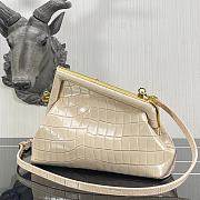 Kitlife Fendi First Small White Crocodile - 2217 -  26×9.5×18cm - 3