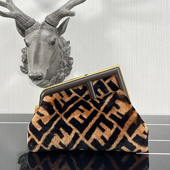 Kitlife Fendi First Small Sheep Shearing FF pattern - 26×9.5×18cm