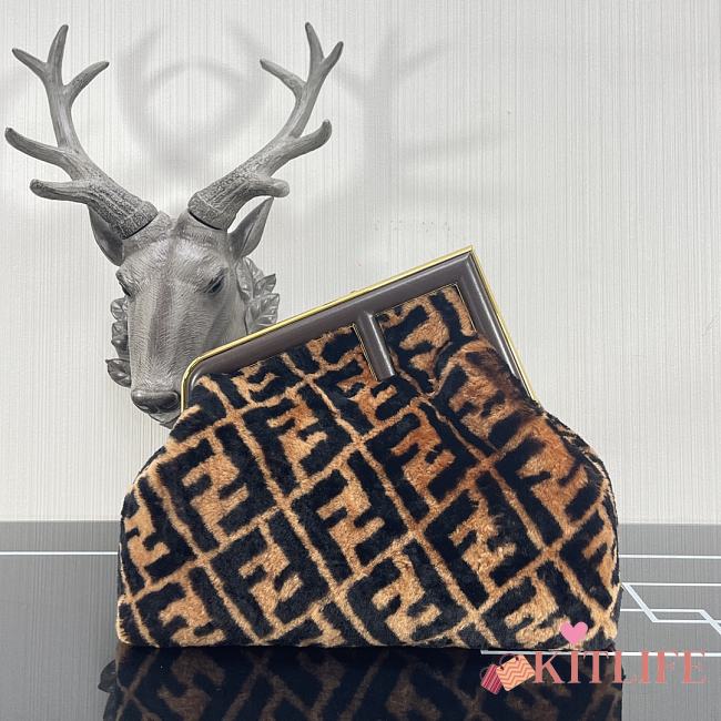 Kitlife Fendi First Medium Sheep Shearing FF pattern -  32.5x15x23.5cm - 1