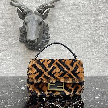  Fendi Baguette FF - 18x4×11cm