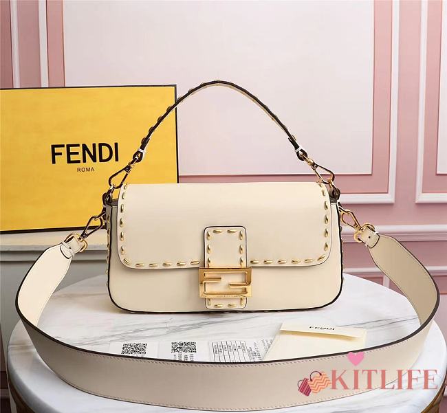 Kitlife Fendi BAGUETTE White leather bag ­- 8BR600 - 28x6x13cm - 1