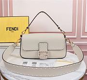 Kitlife Fendi BAGUETTE White full grain leather bag ­- 8BR600 - 28x6x13cm - 1