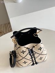 Louis Vuitton Cream NeoNoe MM M46023– TC