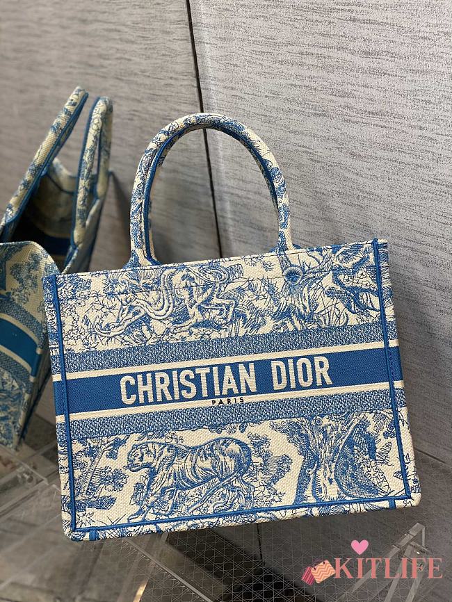 Kitlife Small Dior Book Tote Cornflower Blue Toile de Jouy Embroidery - 36*18*28cm - 1