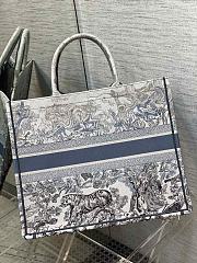 Kitlife Dior Book Tote Blue Gradient Toile de Jouy Embroidery - 42*18*35cm - 2