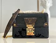 Kitlife Louis Vuitton Wynwood Monogram Vernis Leather in Black - M90516 -  21.0 x 14.0 x 9.0 cm - 1