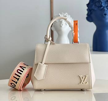 Kitlife Louis Vuitton Cluny Mini Epi Leather in White - M58928 - 20 x 16 x 7.5cm