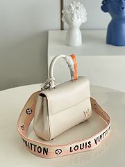 Kitlife Louis Vuitton Cluny Mini Epi Leather in White - M58928 - 20 x 16 x 7.5cm - 5