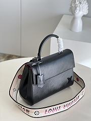 Kitlife Louis Vuitton Cluny BB Epi Leather in Black - M59134 - 28 x 20 x 10 cm - 2