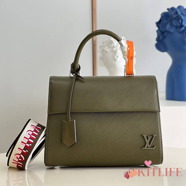 Kitlife Louis Vuitton Cluny BB Epi Leather in Green - M59134 - 28 x 20 x 10 cm - 1