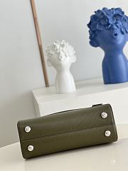 Kitlife Louis Vuitton Cluny BB Epi Leather in Green - M59134 - 28 x 20 x 10 cm - 2