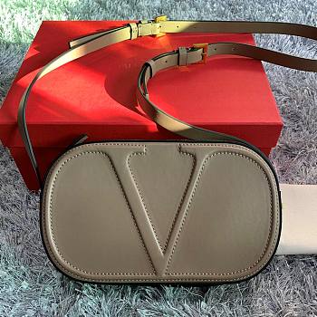 Ktilife Valentino Garavani VLOGO Leather Camera Bag Gray – 25x15.5x6cm