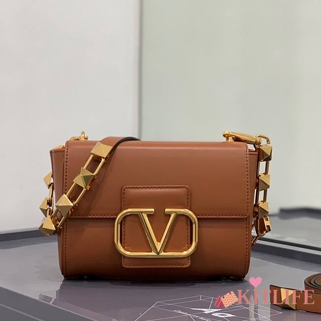 Kitlife Valentino STUD SIGN GRAINY CALFSKIN SHOULDER BAG Brown - 20 x 15 x 7 cm - 1