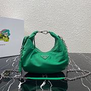 Kitlife Prada Re-Edition 2006 nylon green bag - 1BH172 - 24x16x7cm - 1