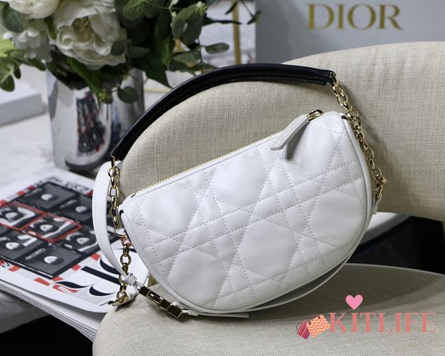 Kitlife Dior Small Vibe Hobo Bag White - M7200O - 20 x 15 x 7 cm  - 1