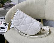 Kitlife Dior Small Vibe Hobo Bag White - M7200O - 20 x 15 x 7 cm  - 2