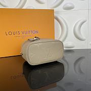Kitlife Louis Vuitton Vanity PM Monogram Beige - M45598 - 19 x 13 x 11 cm - 2