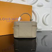 Kitlife Louis Vuitton Vanity PM Monogram Beige - M45598 - 19 x 13 x 11 cm - 3