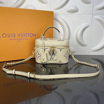 Kitlife Louis Vuitton Vanity PM Monogram White - M45598 - 19 x 13 x 11 cm