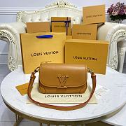 Louis Vuitton Honey Gold Epi Leather Buci Shoulder Bag – Siopaella